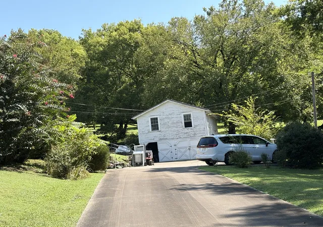 3rd image of 115 Sunset Dr, Pulaski, TN 38478 | MLS# 3524746