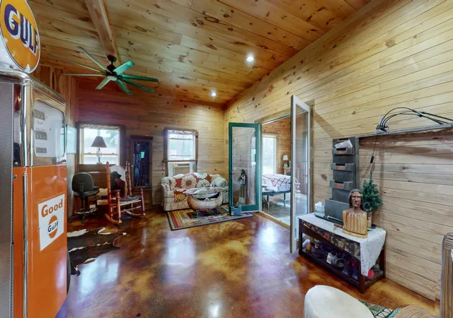 Photo 3 of Single family home for sale at 8774 Hwy 641 N, Puryear, TN 38251 | MLS# 3524750 | Listing updated on 2026-08-24