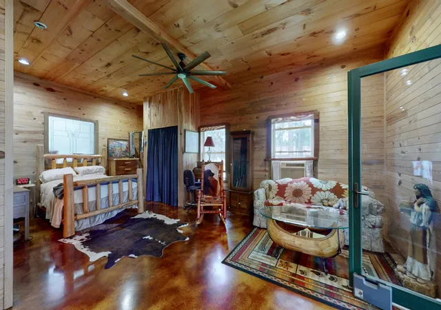 Photo 4 of Single family home for sale at 8774 Hwy 641 N, Puryear, TN 38251 | MLS# 3524750 | Listing updated on 2026-08-24