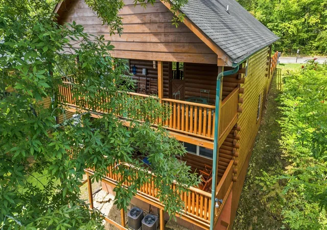 Photo 2 of Single family home for sale at 440 Oak Sky Way, Sevierville, TN 37876 | MLS# 3524719 | Listing updated on 2026-10-15