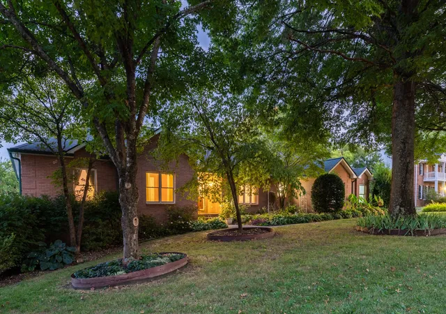 Photo 2 of Single family home for sale at 5524 W Shady Trl, Old Hickory, TN 37138 | MLS# 3547186 | Listing updated on 2026-09-24