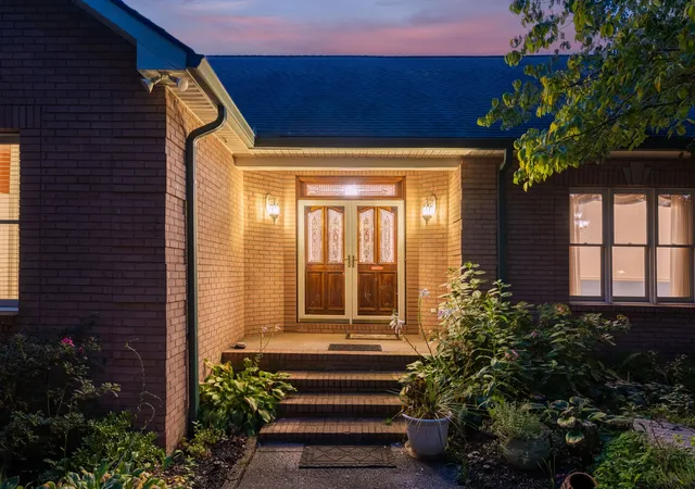 Photo 3 of Single family home for sale at 5524 W Shady Trl, Old Hickory, TN 37138 | MLS# 3547186 | Listing updated on 2026-09-24