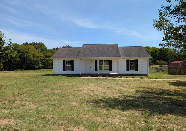 1st image of 2530 Midland Rd, Shelbyville, TN 37160 | MLS# 3525552