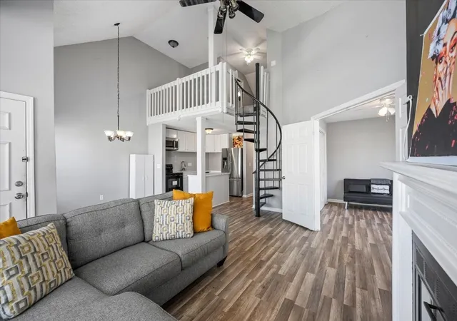 Photo 3 of Single family home for sale at 1119 Waggoner Ct W, Nashville, TN 37214 | MLS# 3525562 | Listing updated on 2026-08-24