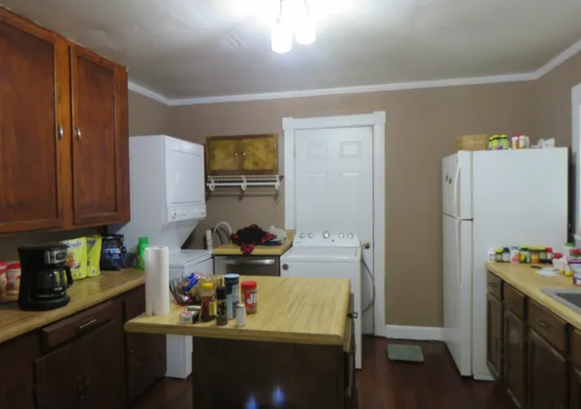 Photo 3 of Single family home for sale at 352 N Spring St, Sparta, TN 38583 | MLS# 3526797 | Listing updated on 2026-09-08