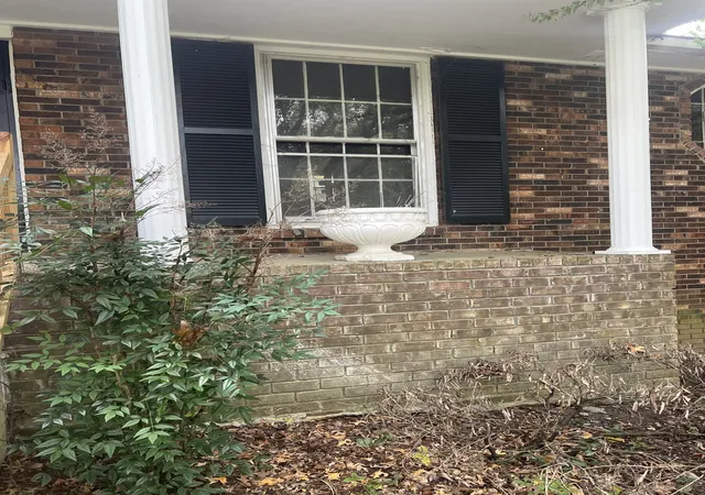 Photo 2 of Sale Pending at 3611 Fairmeade Dr, Nashville, TN 37218 | MLS# 3528210 | Listing updated on 2026-08-31