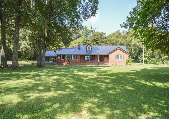 1st image of 952 Old Fayetteville Hwy, Lynchburg, TN 37352 | MLS# 3525835