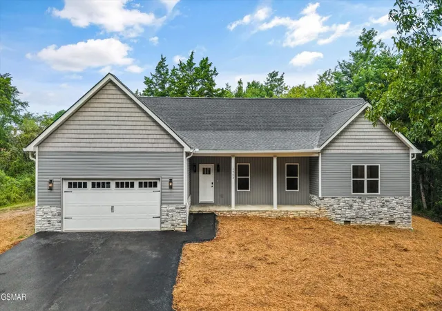 Photo 1 of Single family home for sale at 1963 Lee Proffitt Way, Sevierville, TN 37876 | MLS# 3591829 | Listing updated on 2026-09-23