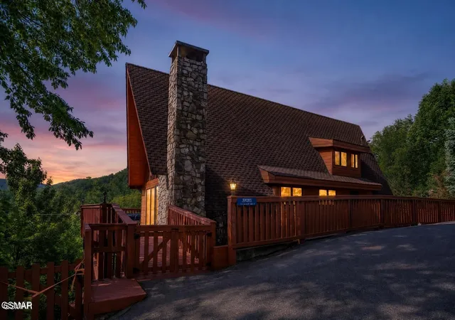 1st image of 1109 Ski View Dr, Gatlinburg, TN 37738 | MLS# 3525629