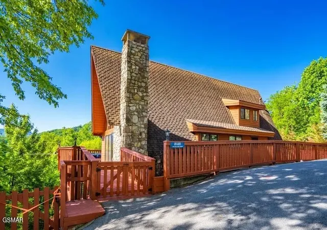 64th image of 1109 Ski View Dr, Gatlinburg, TN 37738 | MLS# 3525629
