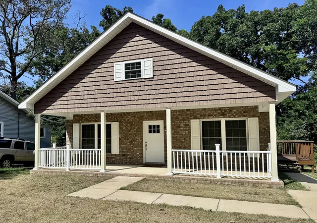 Photo 2 of Single family home for sale at 529 Howell St, Florence, AL 35630 | MLS# 3525770 | Listing updated on 2026-09-15