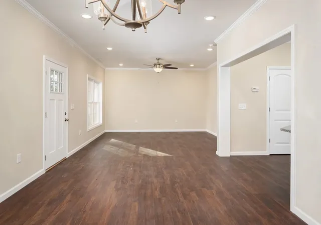 Photo 3 of Single family home for sale at 529 Howell St, Florence, AL 35630 | MLS# 3525770 | Listing updated on 2026-09-15