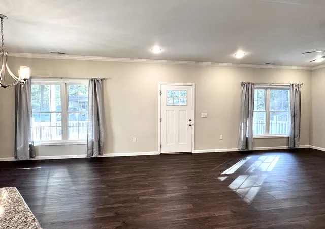Photo 3 of Single family home for sale at 529 Howell St, Florence, AL 35630 | MLS# 3525770 | Listing updated on 2026-10-08