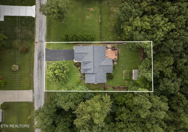 37th image of 615 Apoka Lane, Crossville, TN 38572 | MLS# 3525630