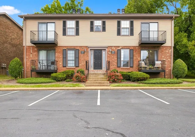 Photo 2 of Condo for sale at 5858 Brentwood Trce, Brentwood, TN 37027 | MLS# 3527240 | Listing updated on 2026-10-06