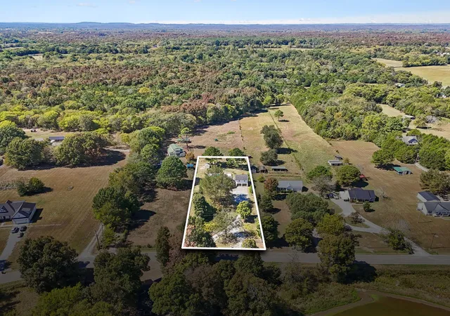 Photo 2 of Single family home for sale at 4670 Lunns Store Rd, Chapel Hill, TN 37034 | MLS# 3610648 | Listing updated on 2026-10-06