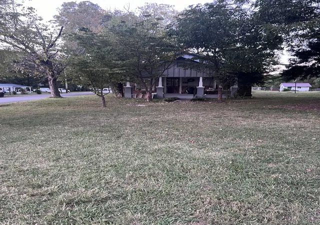 Photo 1 of Single family home for sale at 308 E Market St, Decherd, TN 37324 | MLS# 3529869 | Listing updated on 2026-08-31