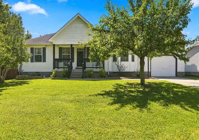 Photo 2 of Single family home for sale at 128 Jones Mill Rd, La Vergne, TN 37086 | MLS# 3526604 | Listing updated on 2026-09-01
