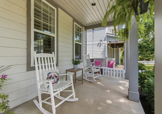 Photo 3 of Single family home for sale at 2407 Chapel Ave, Nashville, TN 37206 | MLS# 3529991 | Listing updated on 2026-10-03
