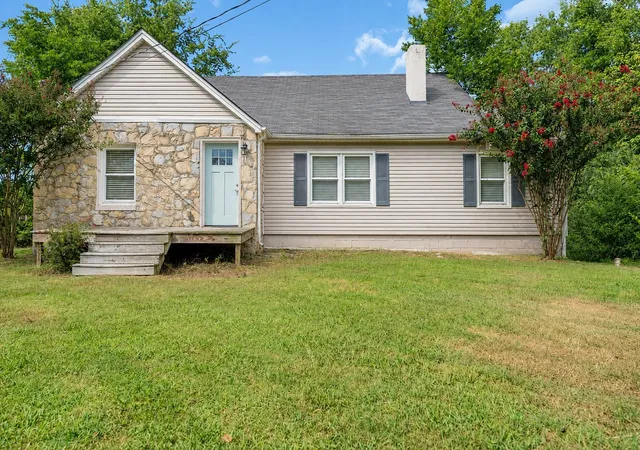 Photo 1 of Single family home for sale at 108 Greenwood Acres Dr, Columbia, TN 38401 | MLS# 3526976 | Listing updated on 2026-09-07