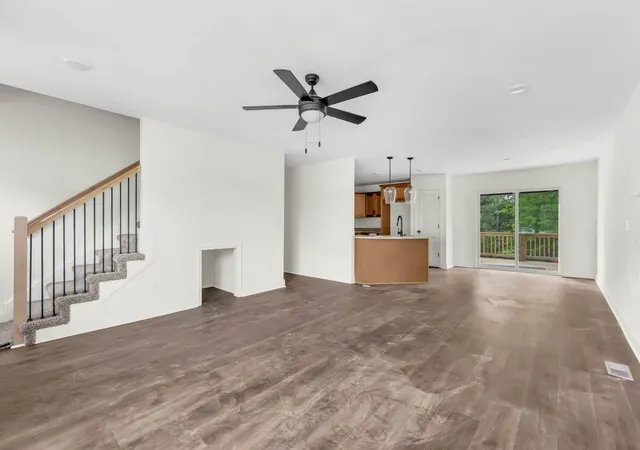 Photo 3 of Single family home for sale at 265 Wayne Hall Rd, Clarksville, TN 37040 | MLS# 3528266 | Listing updated on 2026-08-28