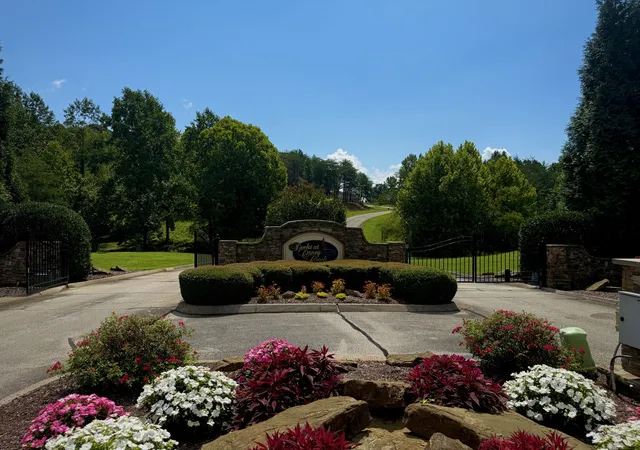 3rd image of 1 Serenity Dr, Harriman, TN 37748 | MLS# 3526649