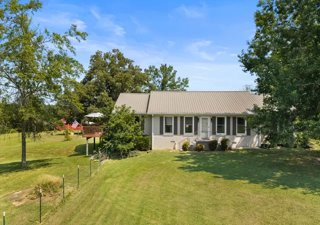 1st image of 15 Autumn Ln, Savannah, TN 38372 | MLS# 3525719