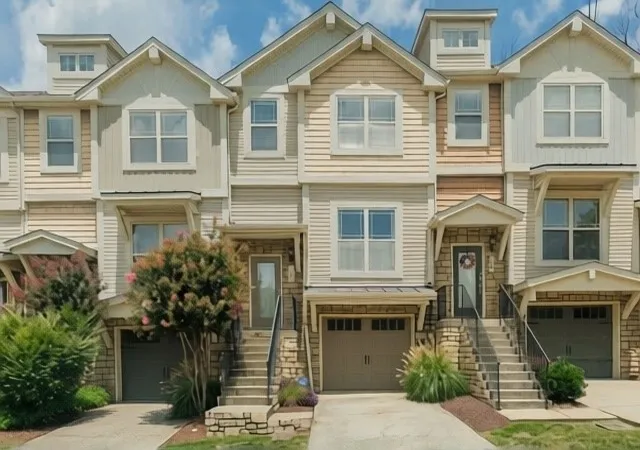 3rd image of 131 Stonecrest Dr, Nashville, TN 37209 | MLS# 3525754