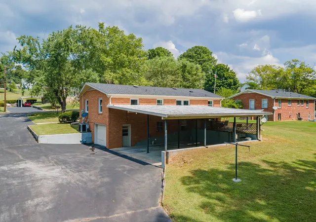 Photo 3 of Single family home for sale at 109 Caldwell Dr, Columbia, TN 38401 | MLS# 3543259 | Listing updated on 2026-10-04