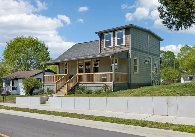 Photo 1 of Single family home for sale at 1806 Riverside Rd, Old Hickory, TN 37138 | MLS# 3525771 | Listing updated on 2026-08-28