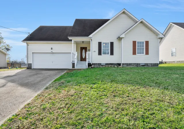 Photo 1 of Single family home for sale at 218 Senator Dr, Clarksville, TN 37042 | MLS# 3526054 | Listing updated on 2026-10-21