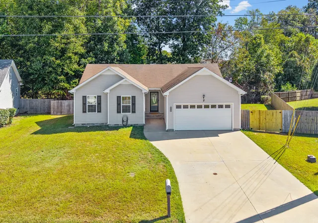 Photo 4 of Single family home for sale at 1515 Reasons Dr, Clarksville, TN 37042 | MLS# 3612690 | Listing updated on 2026-10-09