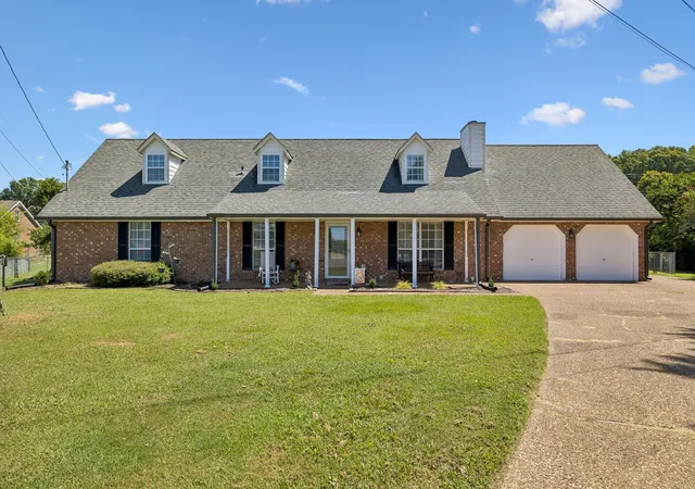 Photo 1 of Sale Pending at 512 Decherd Ln, Smyrna, TN 37167 | MLS# 3526980 | Listing updated on 2026-09-03