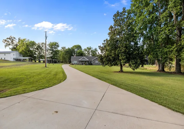 Photo 3 of Single family home for sale at 8754 Old State Route 1, New Johnsonville, TN 37134 | MLS# 3525817 | Listing updated on 2026-09-18