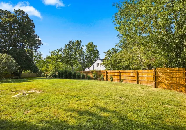 Photo 38 of Single family home for sale at 301 Cullum St, Carthage, TN 37030 | MLS# 3542365 | Listing updated on 2026-09-27