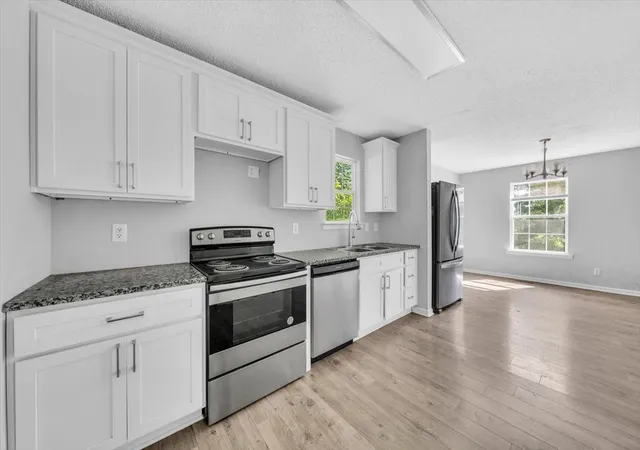 Photo 1 of Single family home for sale at 105 Lillian St, Mc Minnville, TN 37110 | MLS# 3525780 | Listing updated on 2026-08-25