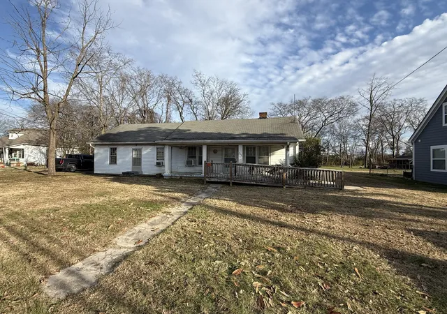 Photo 3 of Single family home for sale at 743 Hartsville Pike, Lebanon, TN 37087 | MLS# 3527635 | Listing updated on 2026-08-27