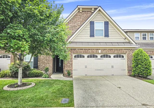 Photo 1 of Townhouse for sale at 835 Meadowcrest Way, Lebanon, TN 37090 | MLS# 3527581 | Listing updated on 2026-08-27