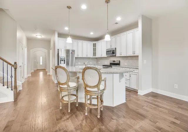 Photo 4 of Townhouse for sale at 835 Meadowcrest Way, Lebanon, TN 37090 | MLS# 3527581 | Listing updated on 2026-08-27