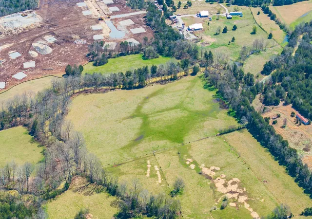 Photo 12 of Land for sale at 3562 Hwy 431, Columbia, TN 38401 | MLS# 3526046 | Listing updated on 2026-08-25
