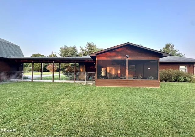 Photo 3 of Single family home for sale at 1017 Valley View Circle, Sevierville, TN 37876 | MLS# 3525822 | Listing updated on 2026-09-19