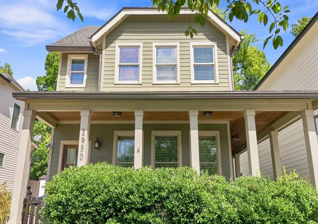 Photo 3 of Single family home for sale at 2950 Vaulx Ln, Nashville, TN 37204 | MLS# 3527259 | Listing updated on 2026-10-05