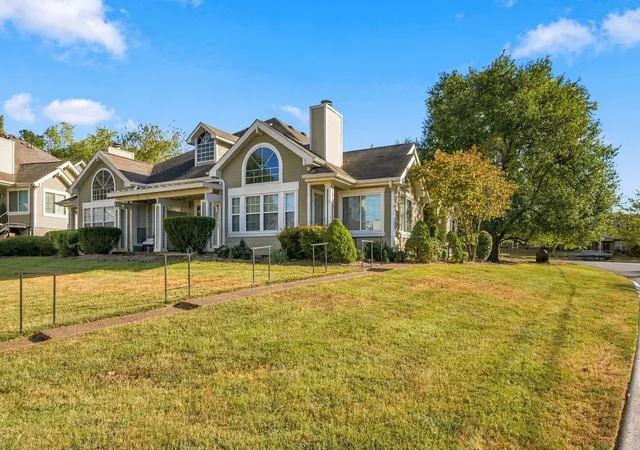 Photo 1 of Condo for sale at 129 Cherry Hl Dr #1A, Hendersonville, TN 37075 | MLS# 3597995 | Listing updated on 2026-09-30