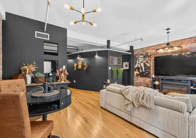 Condo for sale at 700 Church St #204, Nashville, TN 37203 | MLS# 3526462