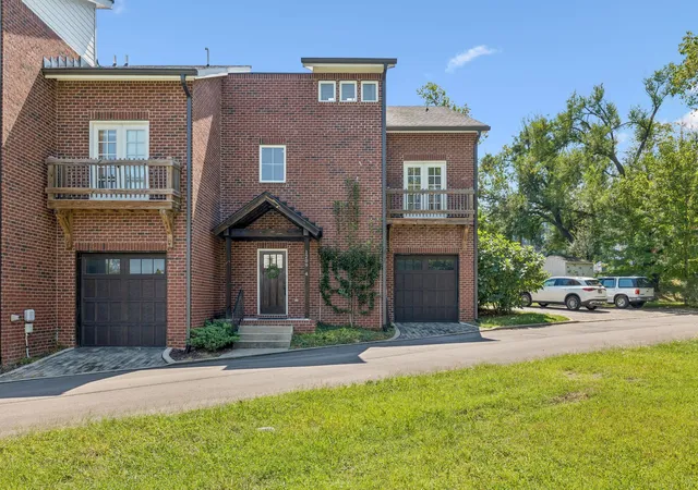 Photo 1 of Townhouse for sale at 1209 Hawkins St #4, Nashville, TN 37203 | MLS# 3528360 | Listing updated on 2026-09-02
