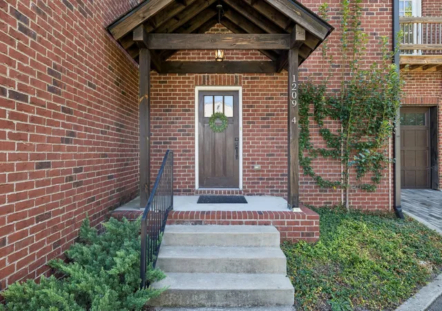 Photo 3 of Townhouse for sale at 1209 Hawkins St #4, Nashville, TN 37203 | MLS# 3528360 | Listing updated on 2026-09-02