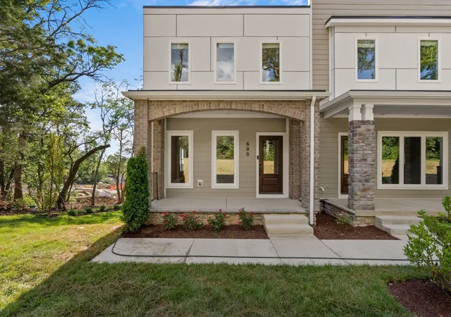 Photo 2 of Townhouse for sale at 600 Summit Trl, Nashville, TN 37207 | MLS# 3525970 | Listing updated on 2026-08-30