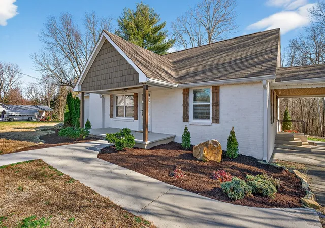 2nd image of 104 Henegar St, Mc Minnville, TN 37110 | MLS# 3525892