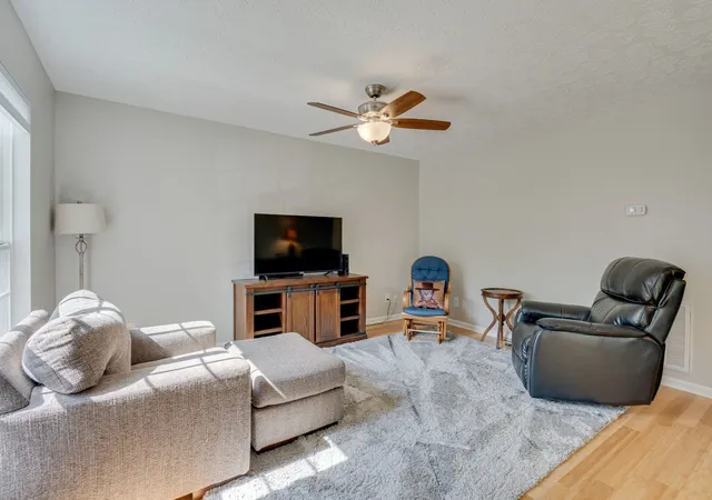 Photo 4 of Single family home for sale at 942 Green St, Franklin, TN 37064 | MLS# 3526041 | Listing updated on 2026-09-05