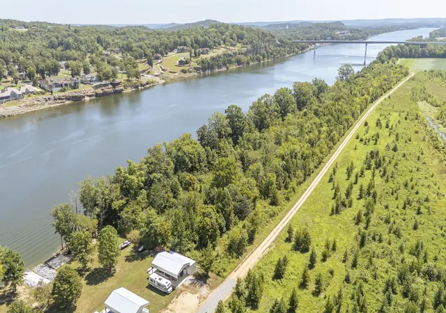 Photo 4 of Land for sale at 0 Colonel James Hardin Dr, Clifton, TN 38425 | MLS# 3531419 | Listing updated on 2026-09-02